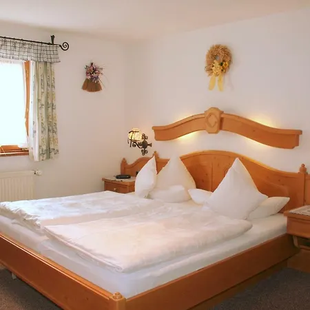 Gaestehaus Marianndl 4*