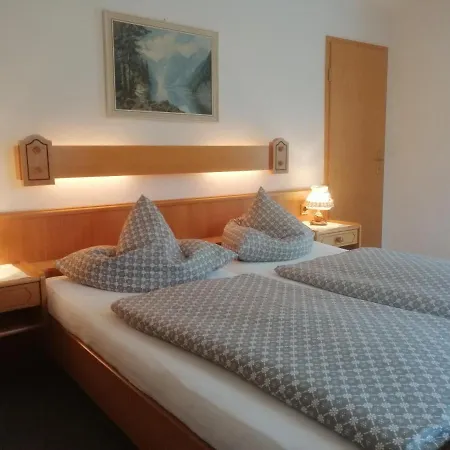 Gaestehaus Marianndl 4*