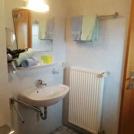 Gaestehaus Marianndl Gasthuis 4*