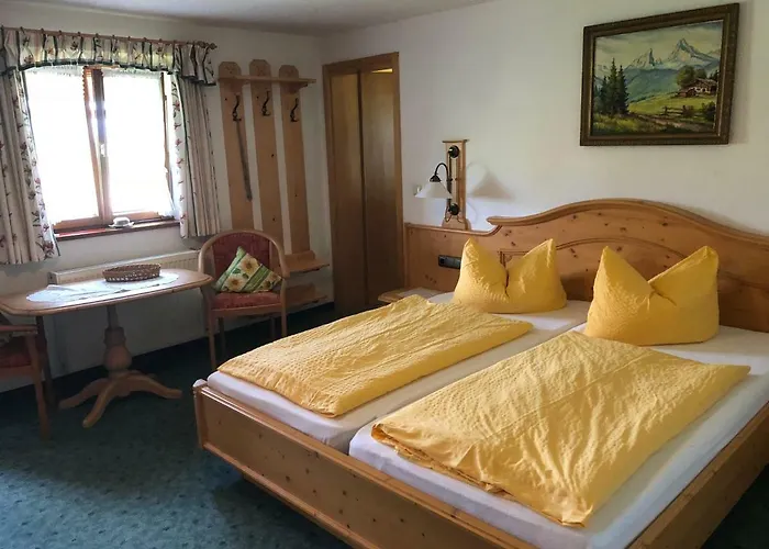 Gaestehaus Marianndl 4*