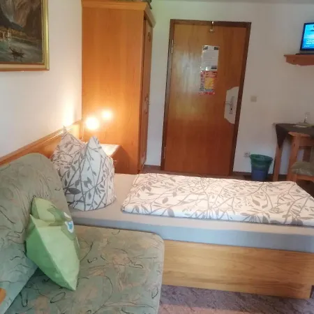 Guest house Gaestehaus Marianndl