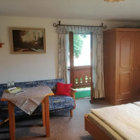 Gaestehaus Marianndl Guest house *