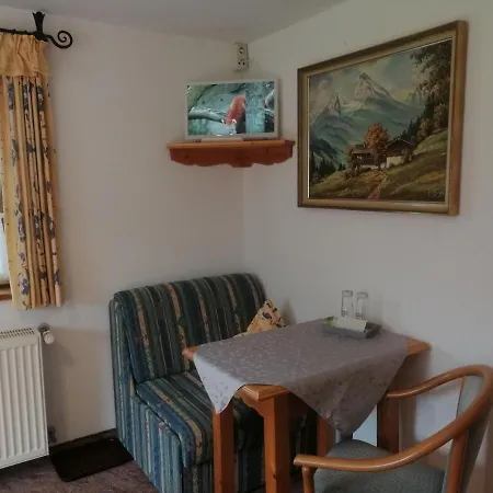 Guest house Gaestehaus Marianndl
