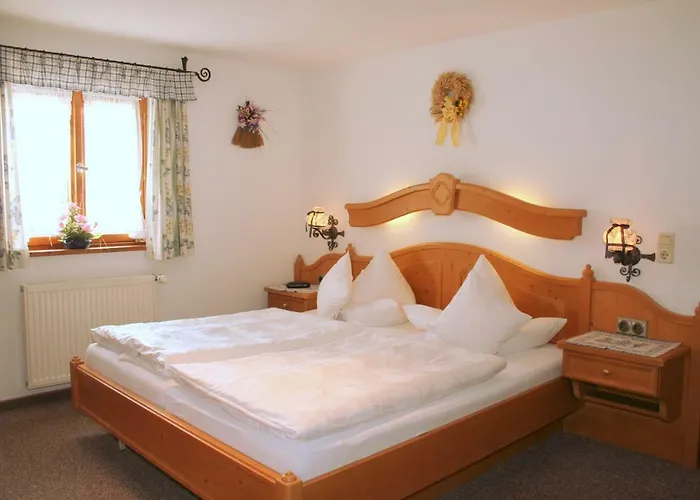 Gaestehaus Marianndl 4*